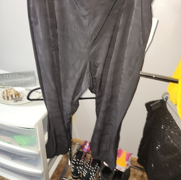 NWT Athleta Brooklyn black cameo joggers - Picture 2 of 8